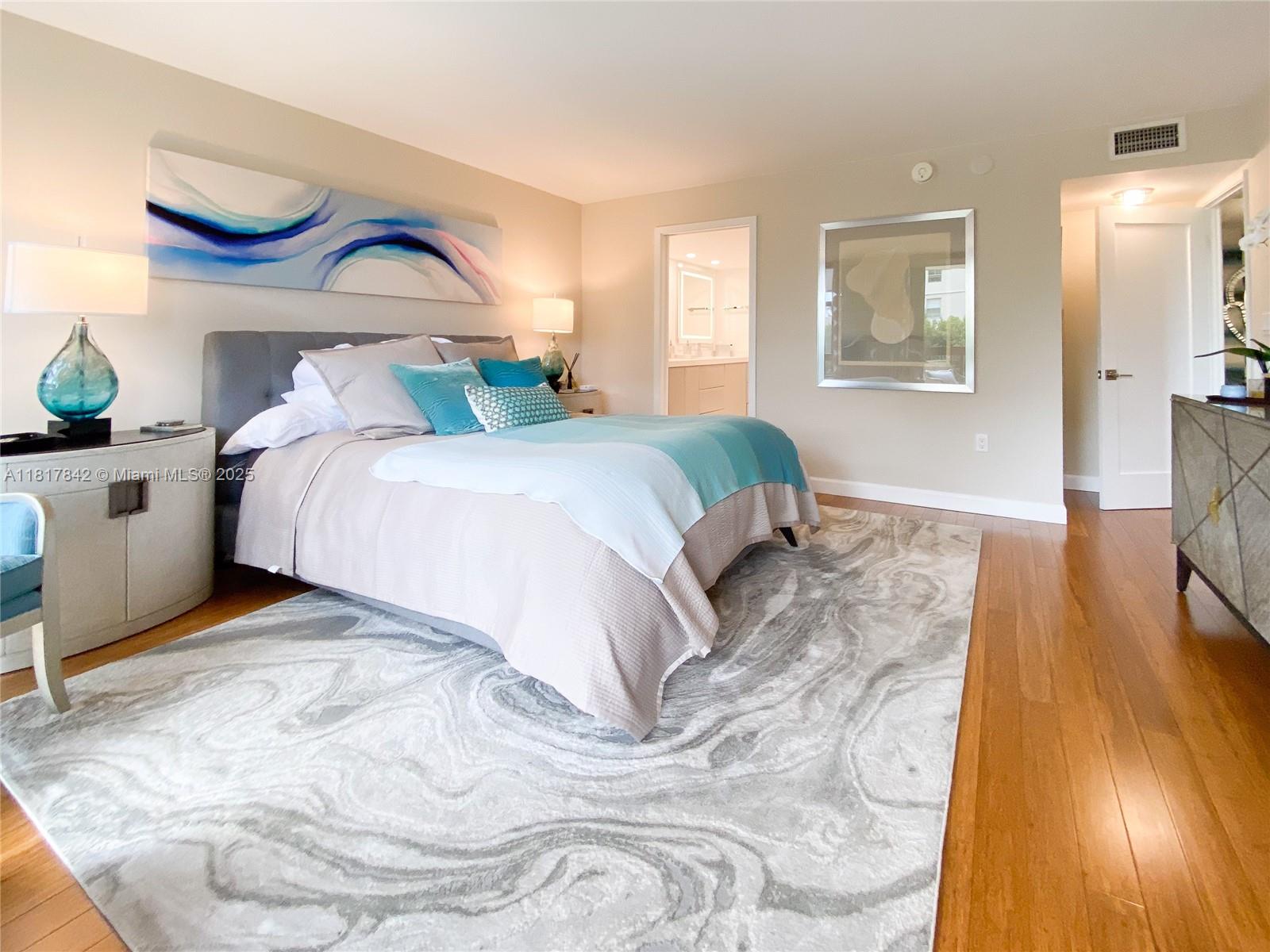 600 Biltmore Way 306, Coral Gables, Broward County, Florida - 2 Bedrooms  
3 Bathrooms - 