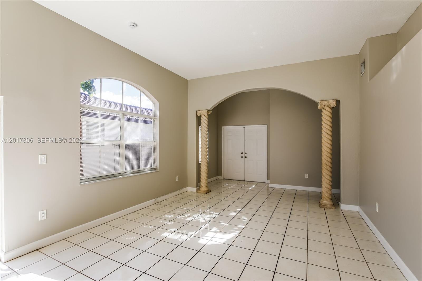 SHOMA HOMES AT TAMIAMI IV - Residential Lease