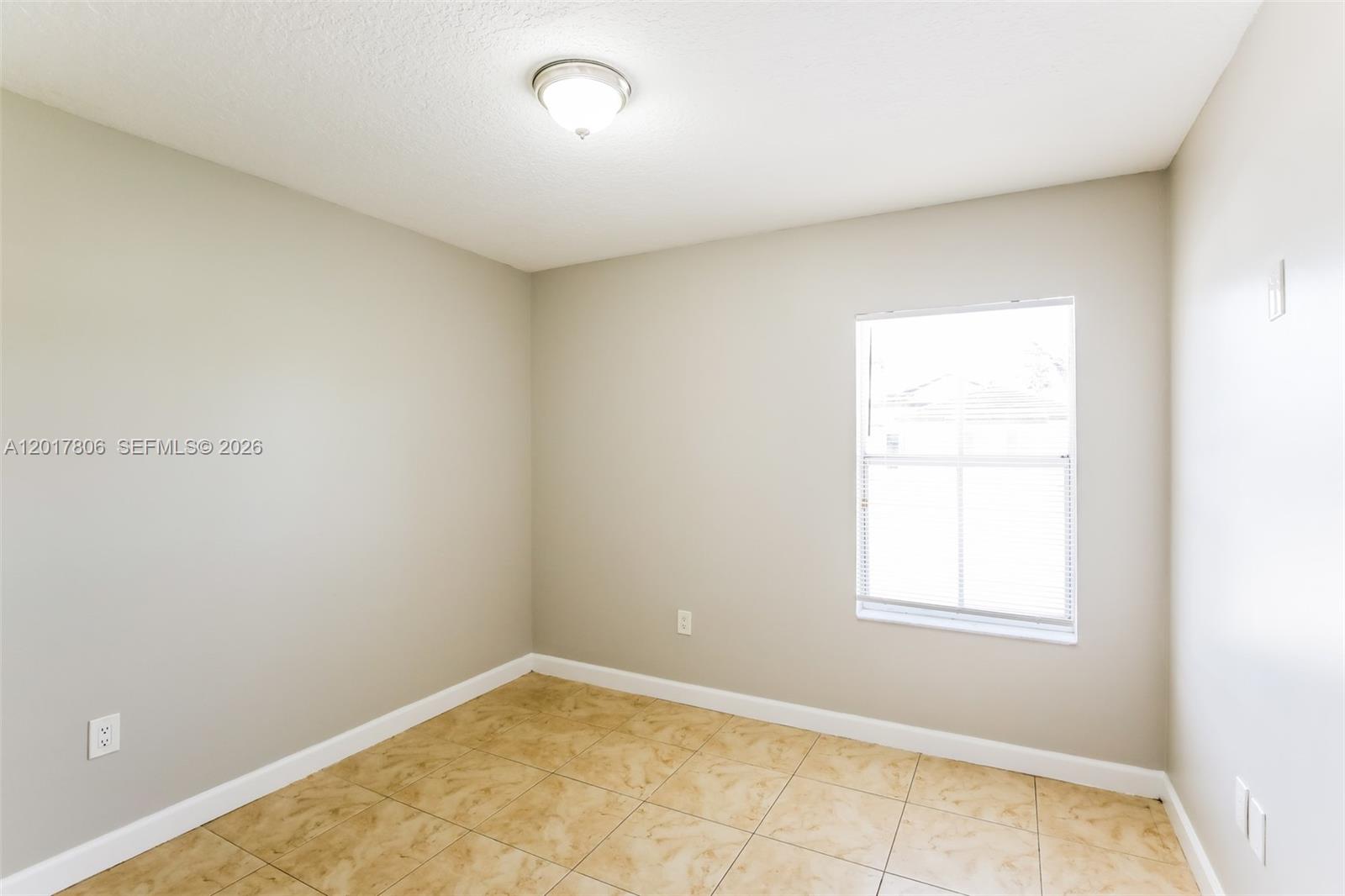 SHOMA HOMES AT TAMIAMI IV - Residential Lease