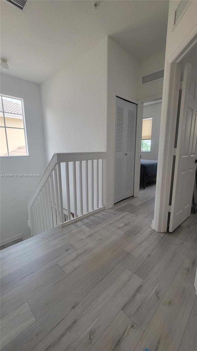 FONTAINBLEAU LAKES COURTY - Residential