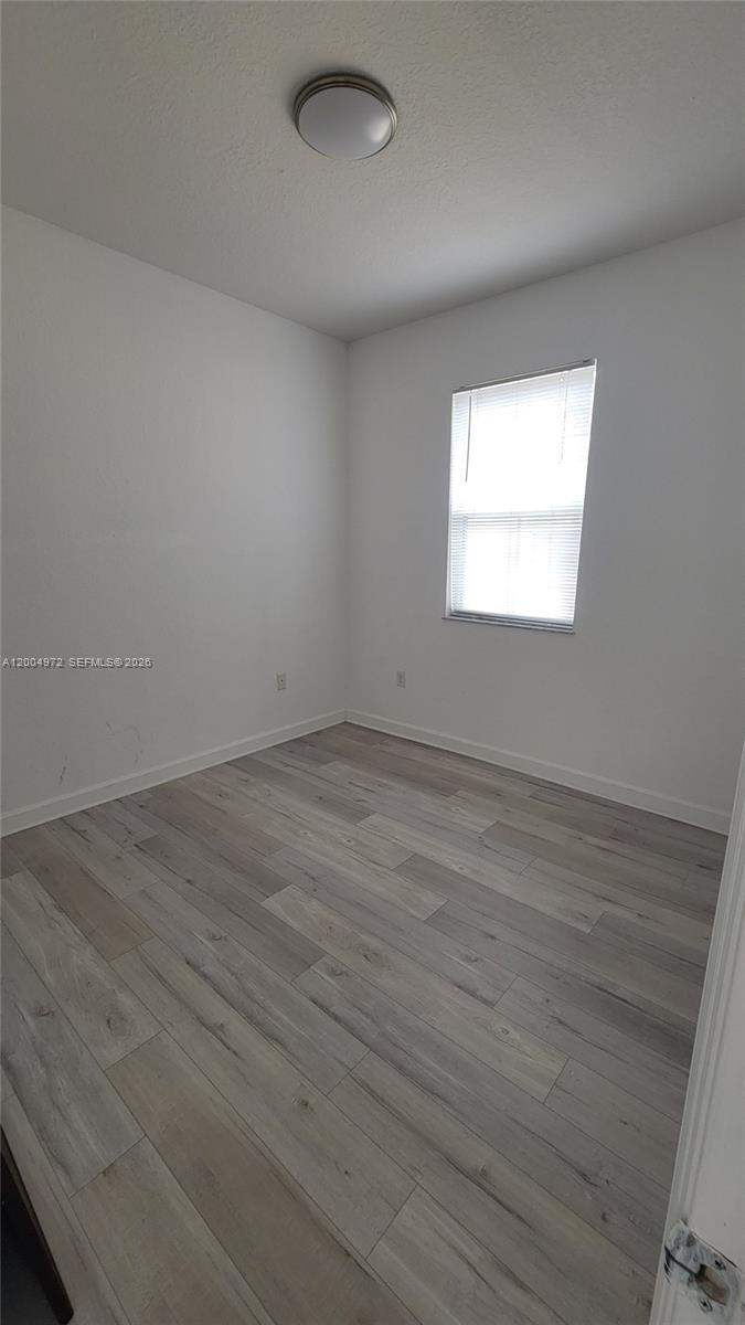 FONTAINBLEAU LAKES COURTY - Residential