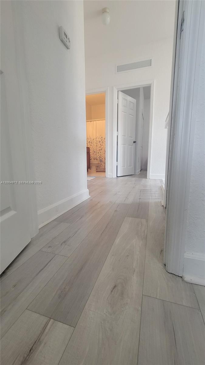 FONTAINBLEAU LAKES COURTY - Residential