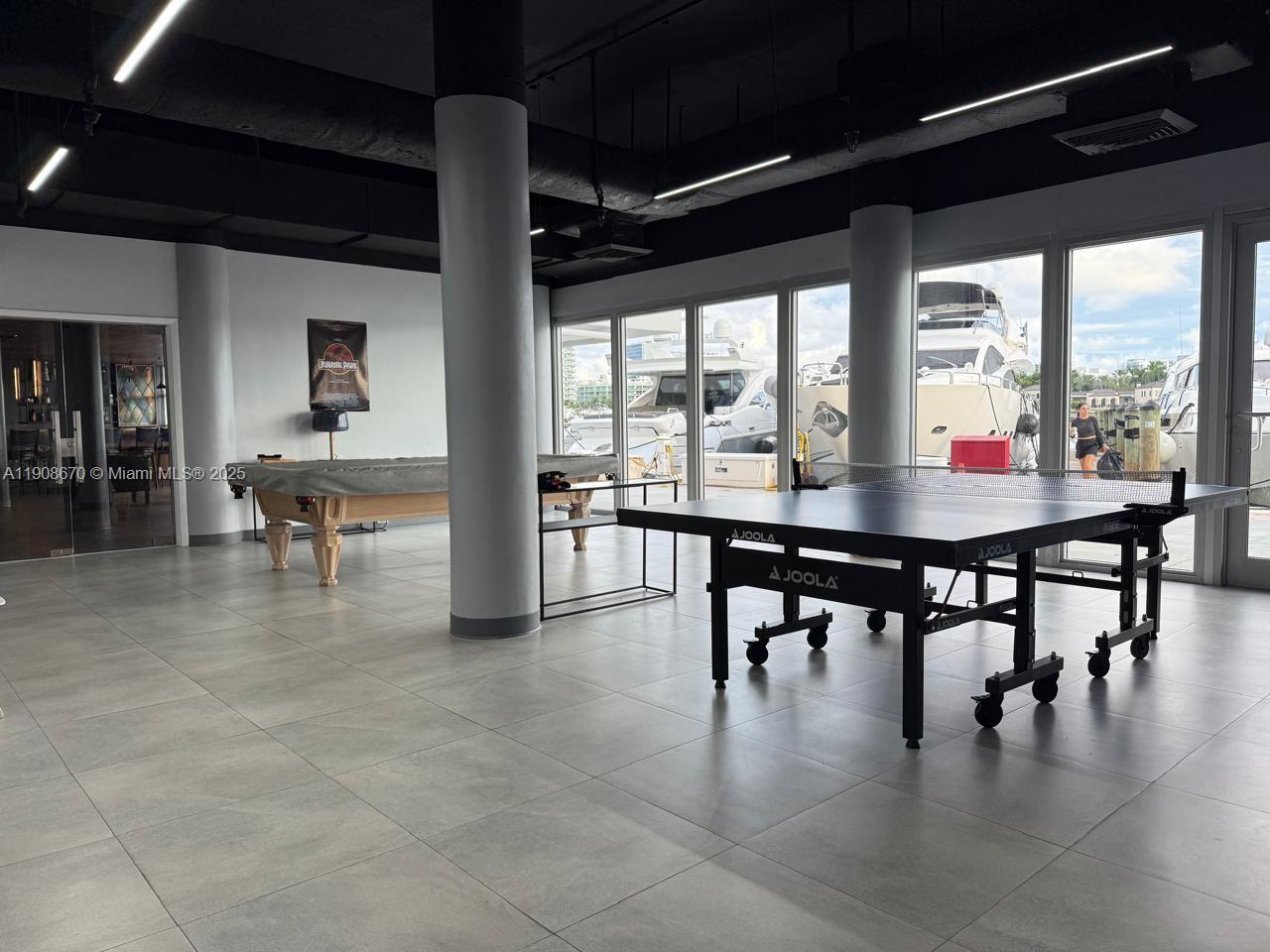 KING COLE CONDO - Residential Lease