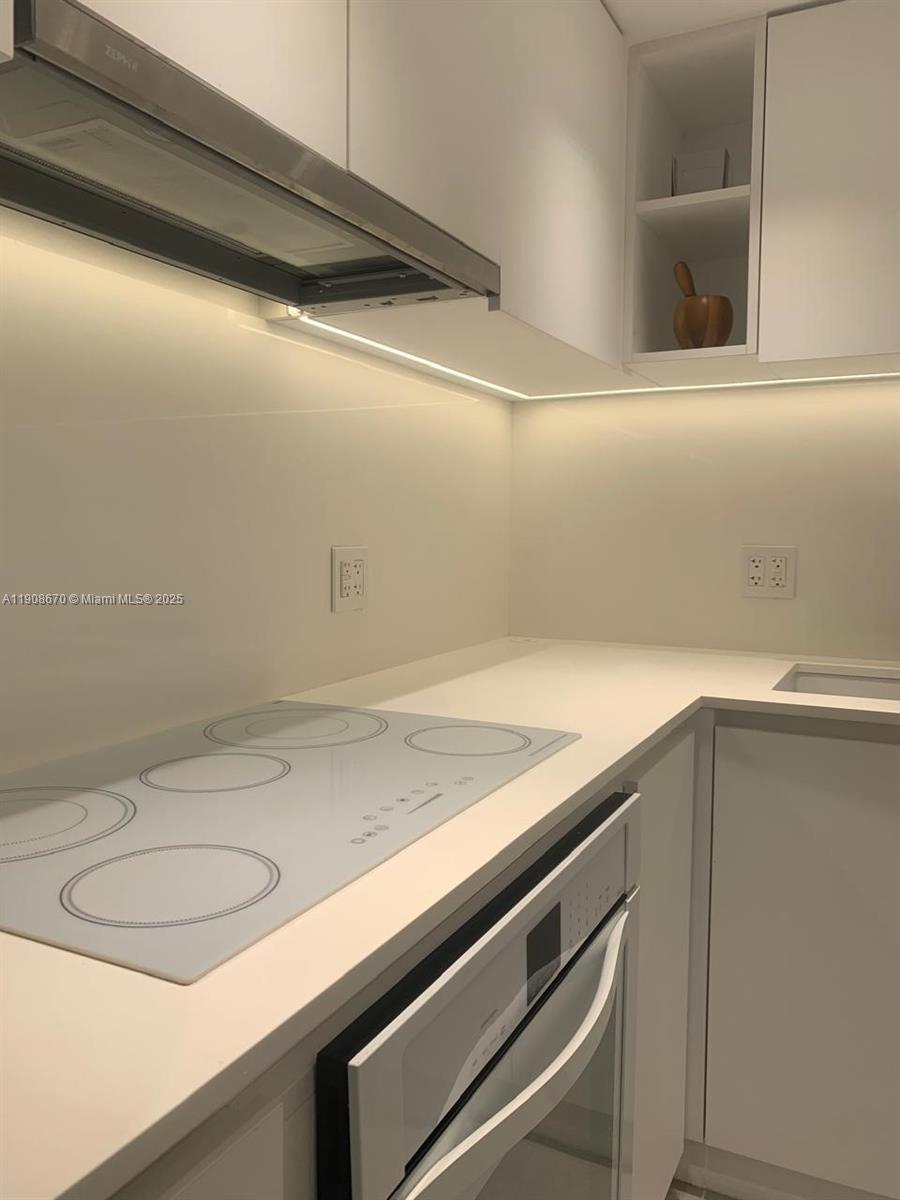 KING COLE CONDO - Residential Lease