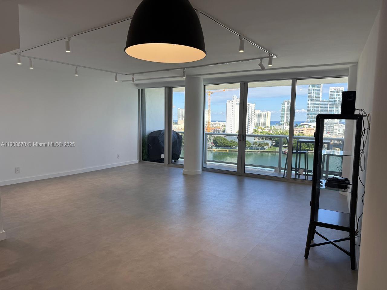 KING COLE CONDO - Residential Lease