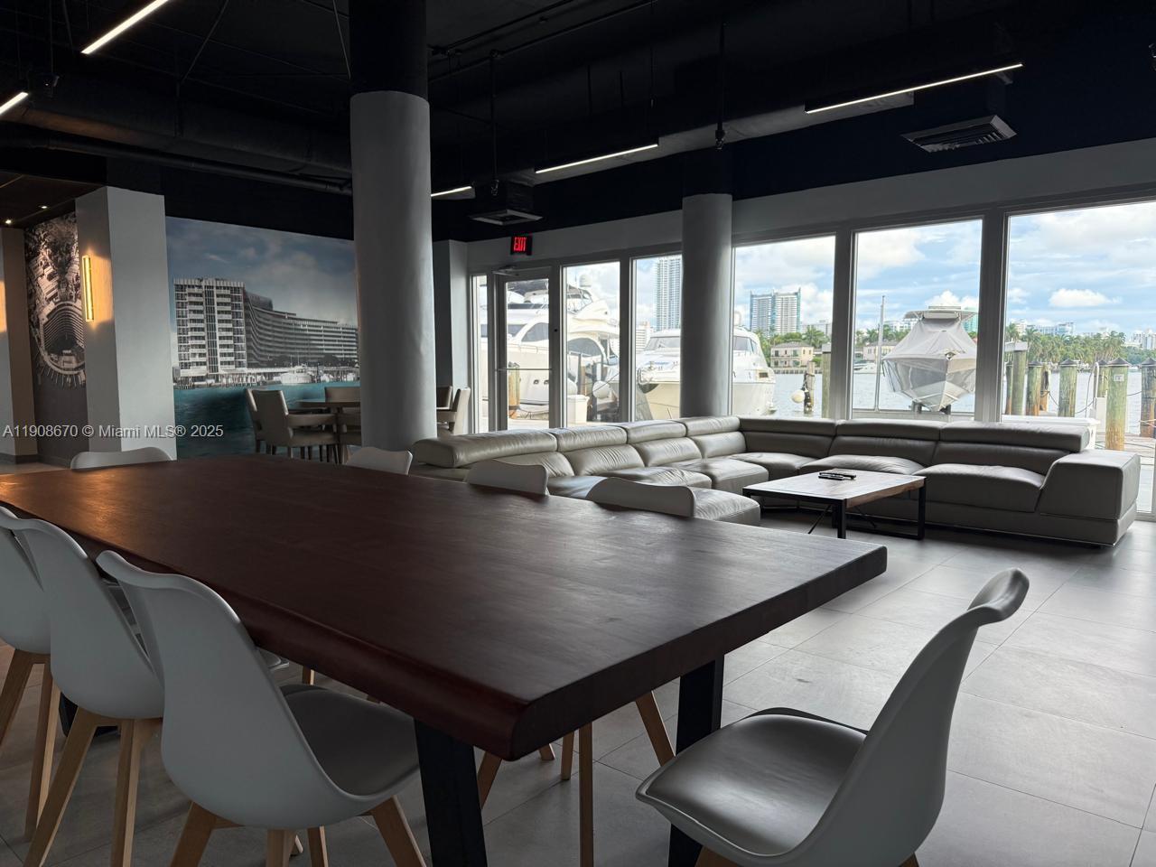 KING COLE CONDO - Residential Lease