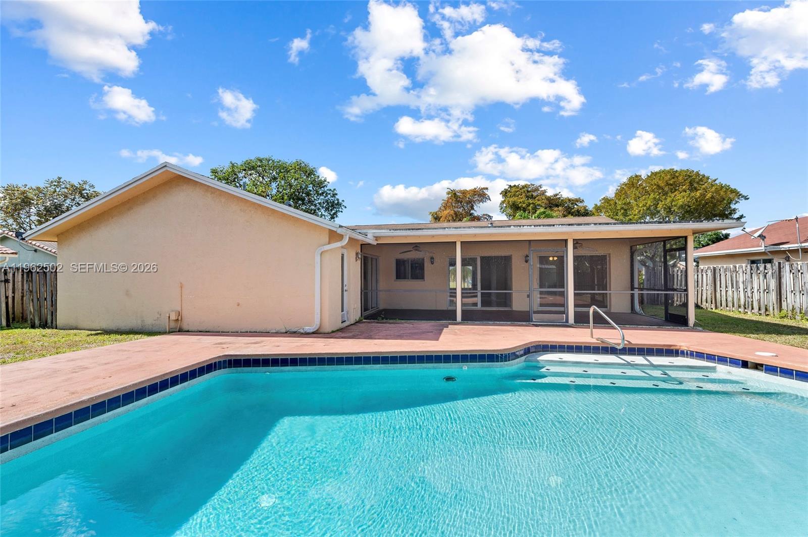 GREENWOOD - Residential