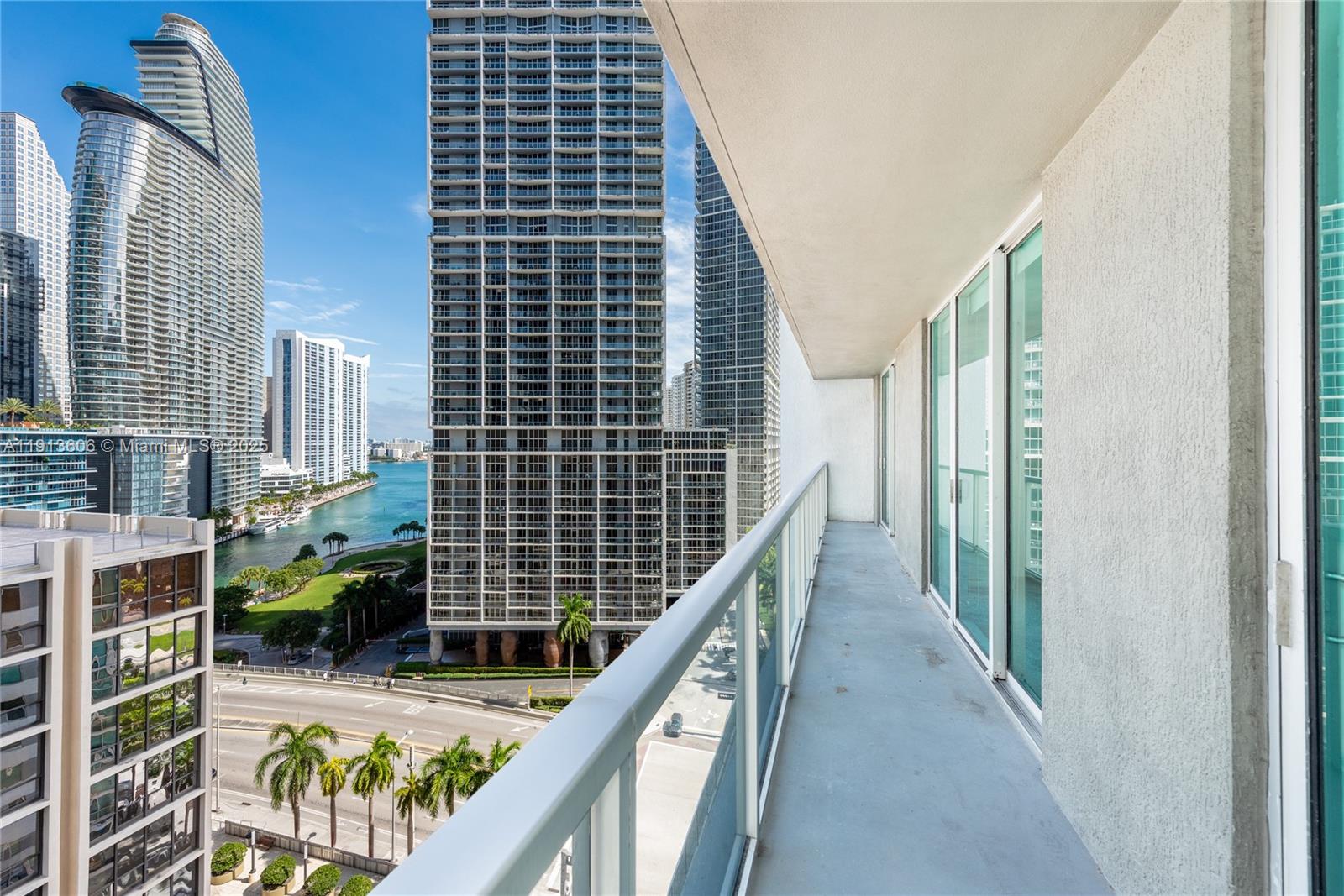500 BRICKELL AV 1505