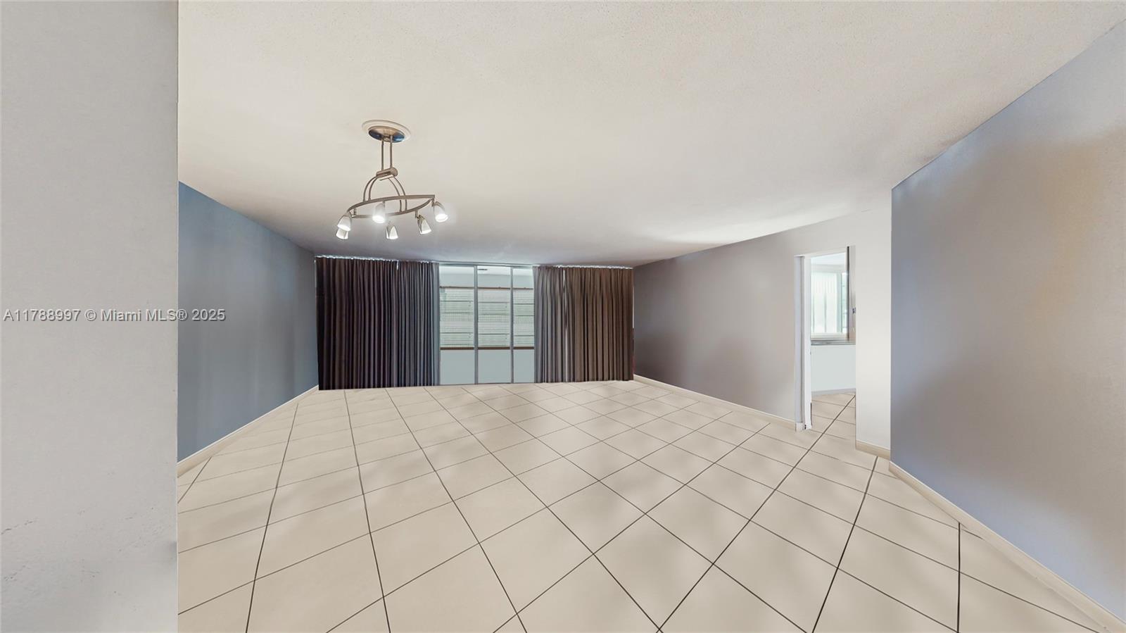 1401 NE 191st St D117