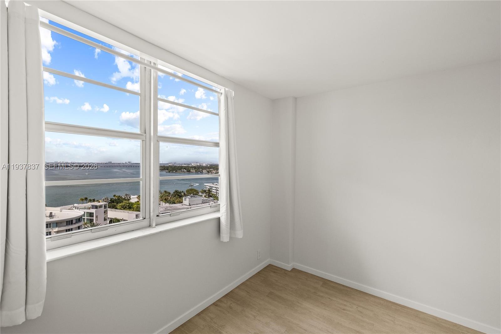 ISLAND TERRACE CONDO - Residential