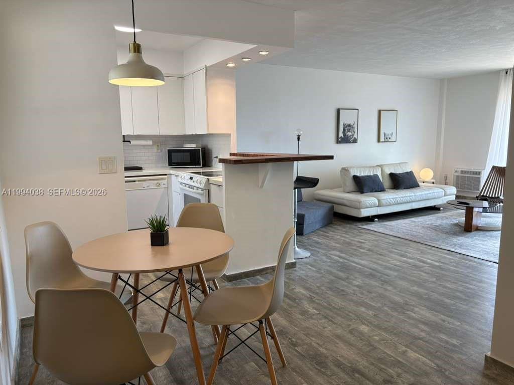 KINGS POINT IMPERIAL COND - Residential Lease