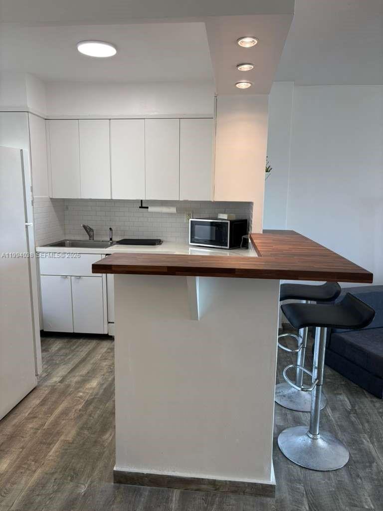 KINGS POINT IMPERIAL COND - Residential Lease