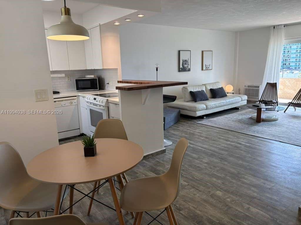 KINGS POINT IMPERIAL COND - Residential Lease