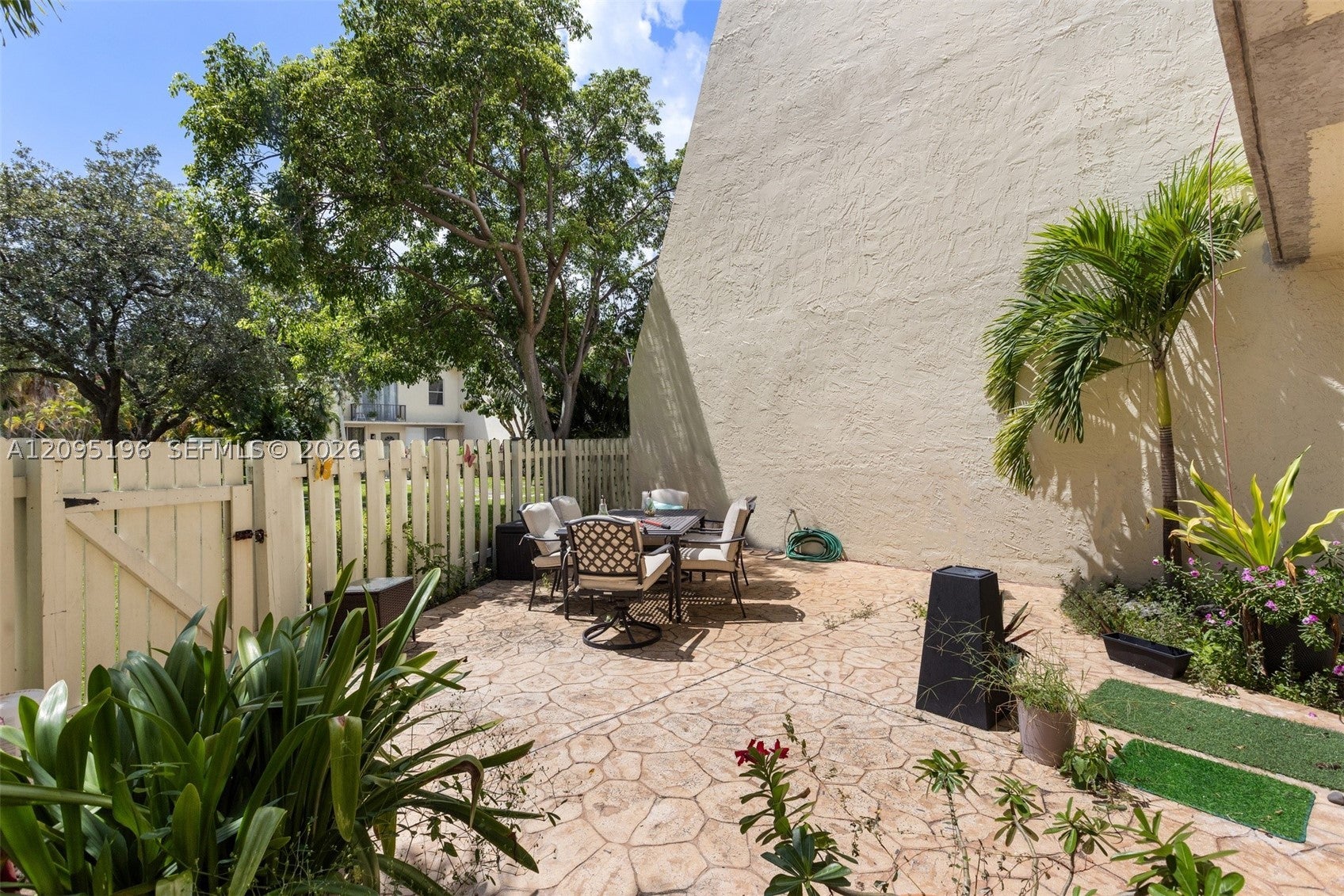 1655 NE 115th St 9B