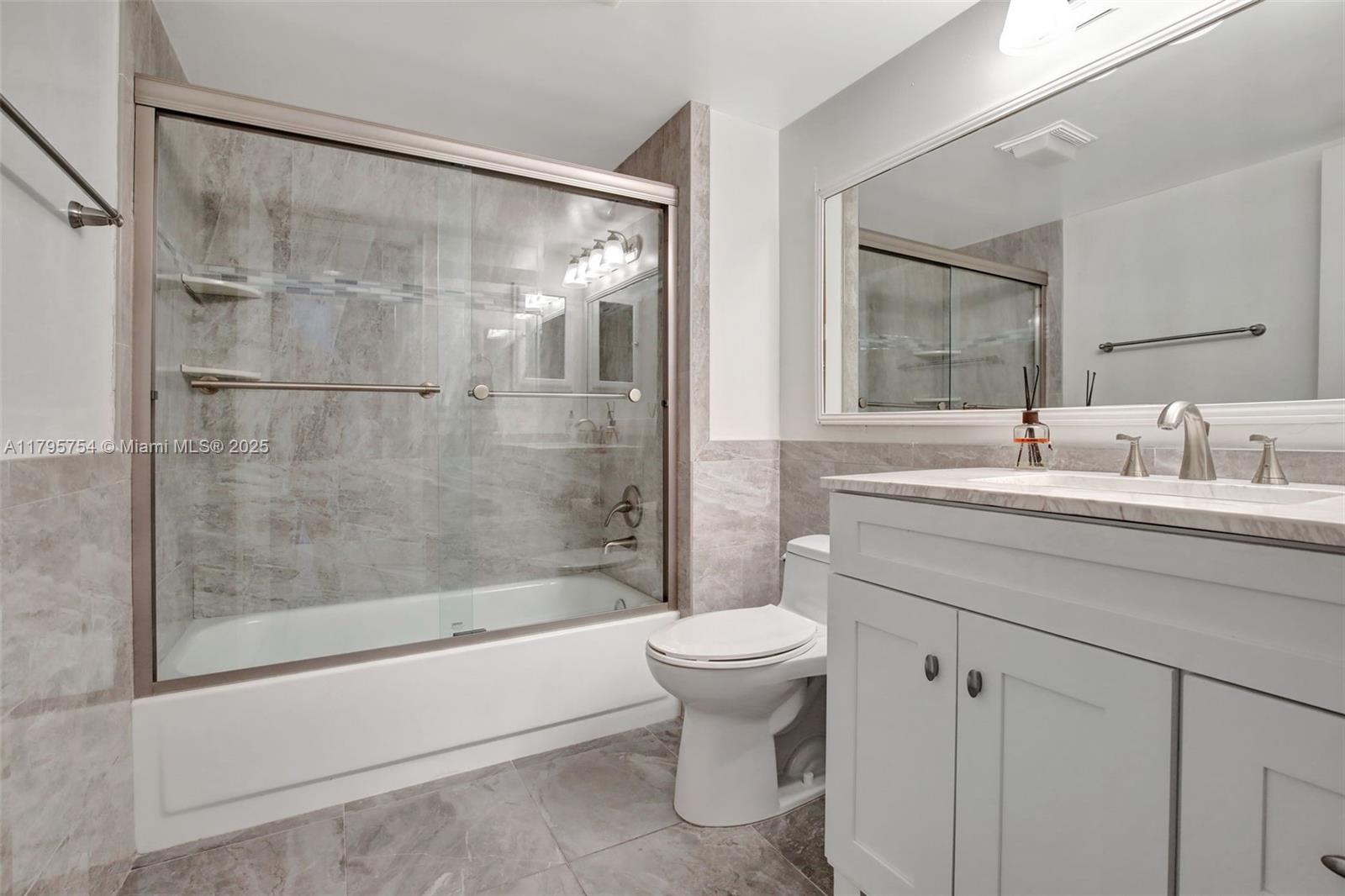 BUCKINGHAM EAST AT CENTUR - Residential