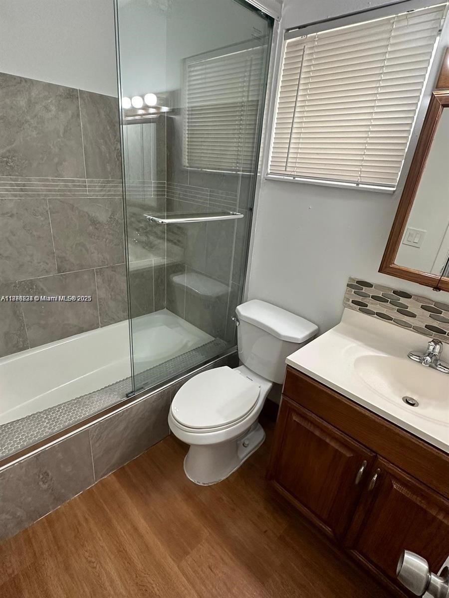 CLEVE APTS CONDO - Residential