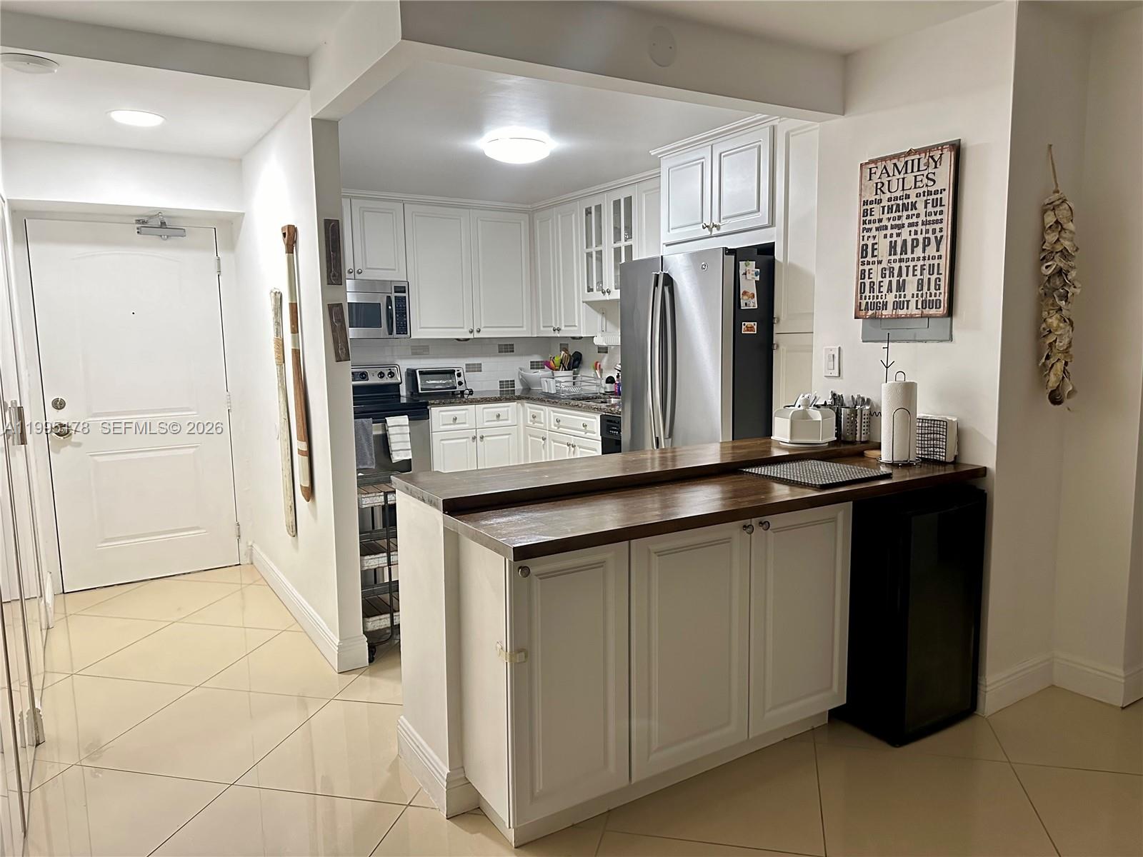 ARLEN HOUSE EAST CONDO - Residential Lease