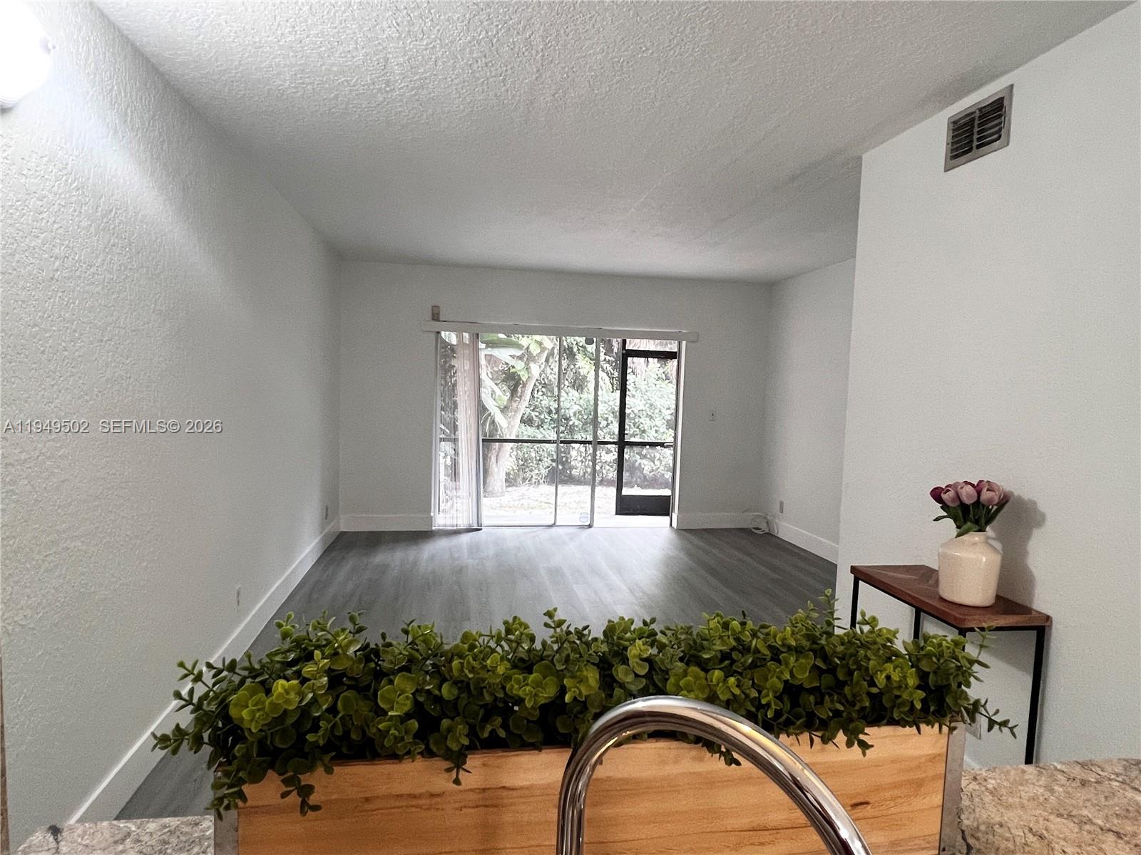 CARDINAL PLACE CONDO - Residential