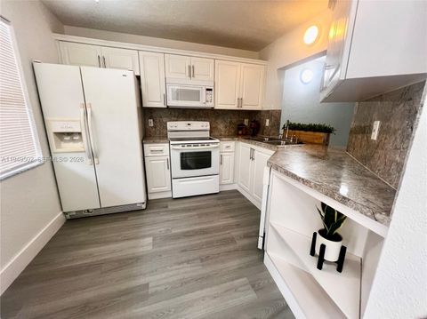 Photo of 9156 NW 40th St #105-1, Coral Springs, FL 33065 (MLS # A11949502)