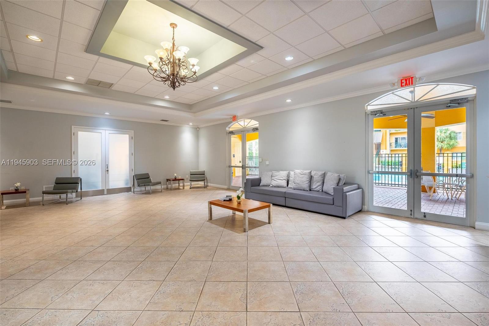 PALM GARDENS AT DORAL CON - Residential