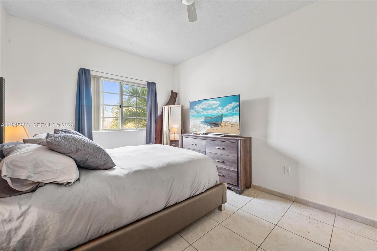 PALM GARDENS AT DORAL CON - Residential