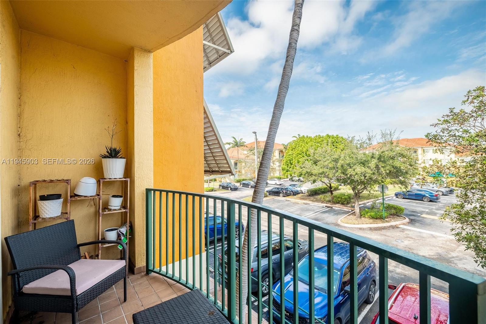 PALM GARDENS AT DORAL CON - Residential