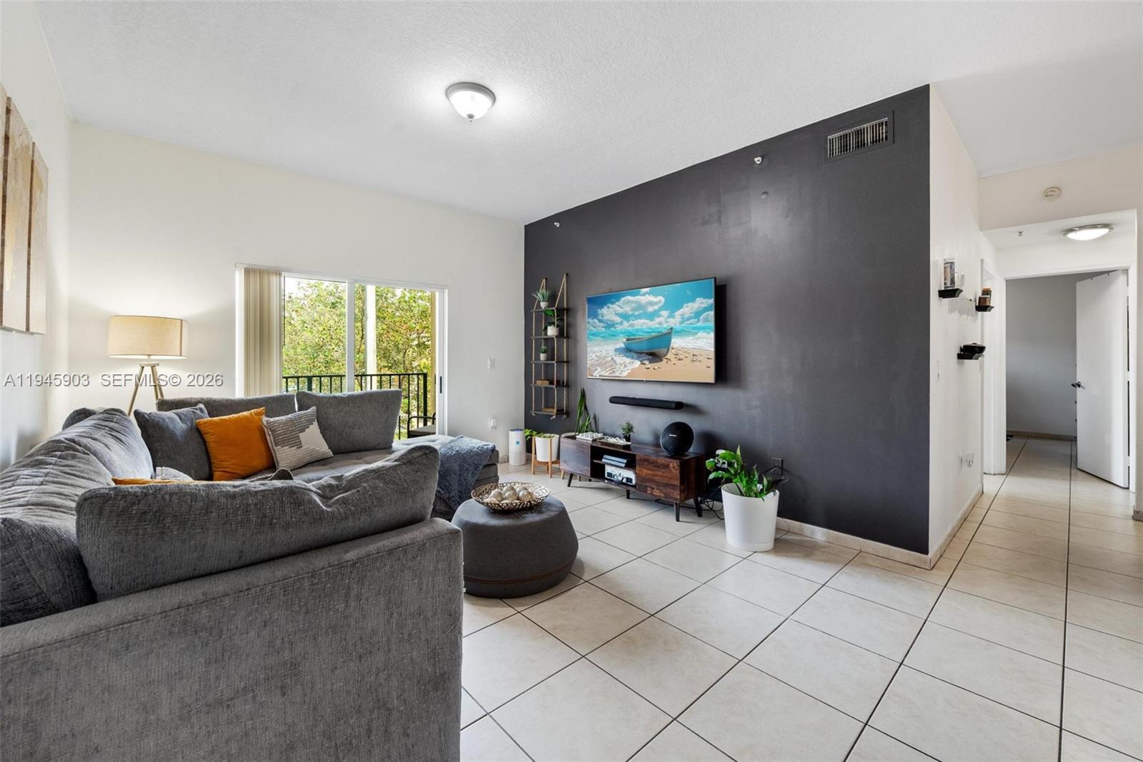 PALM GARDENS AT DORAL CON - Residential