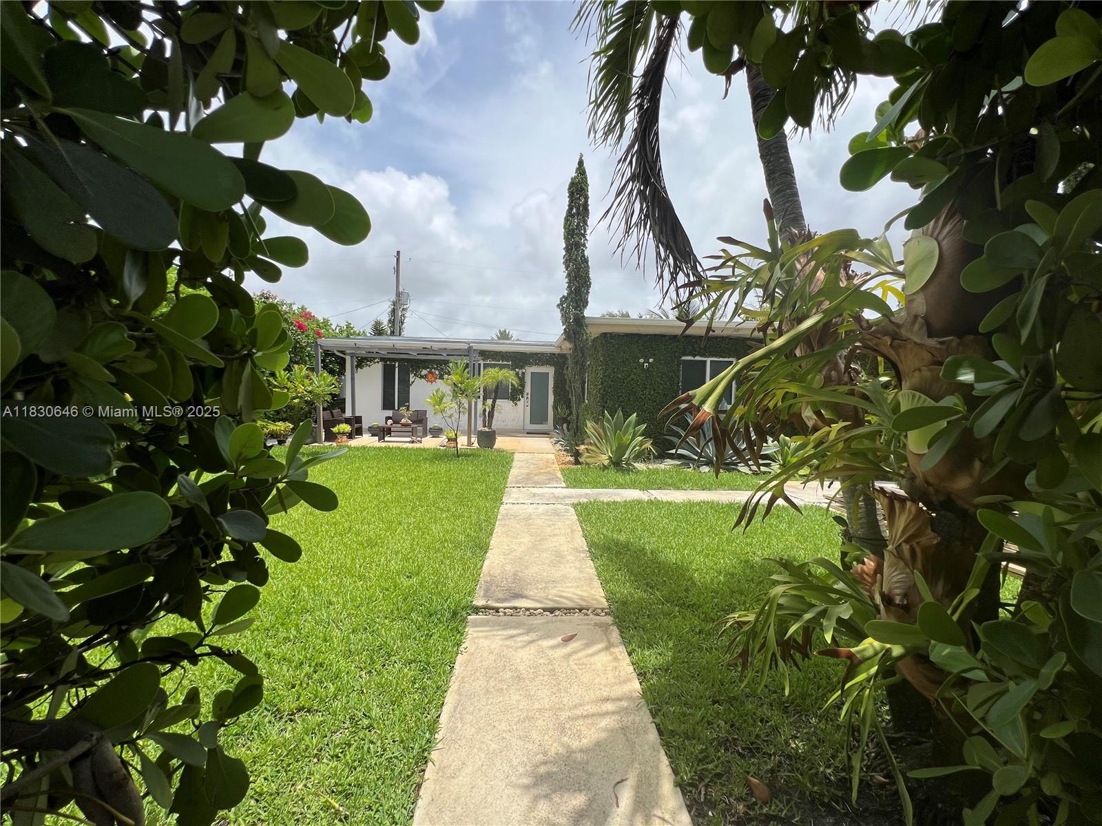 323 NW 105th St