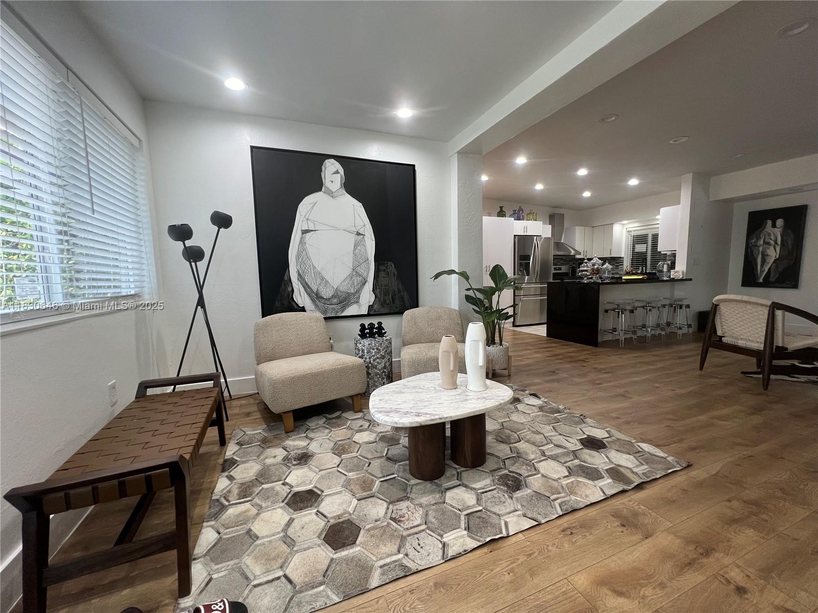 W MIAMI SHORES SEC B - Residential