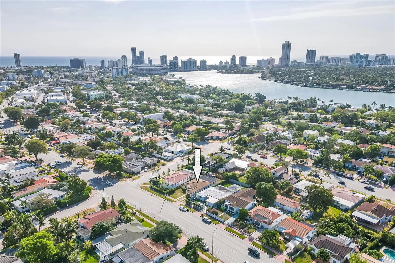 Miami Beach, Florida 33141, United States, 1 Bedroom Bedrooms, ,1 BathroomBathrooms,Residential,Pending,119494