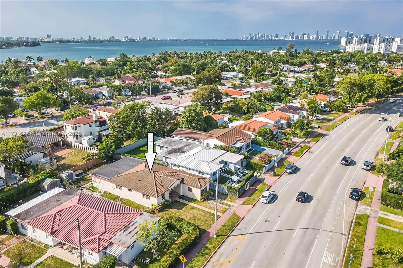 Miami Beach, Florida 33141, United States, 1 Bedroom Bedrooms, ,1 BathroomBathrooms,Residential,Pending,119494