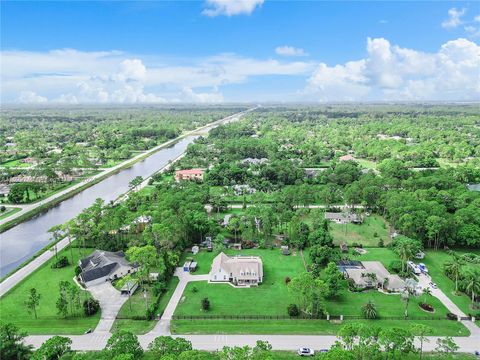 A home in Loxahatchee