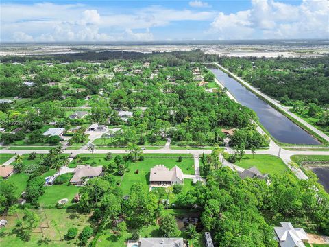 A home in Loxahatchee