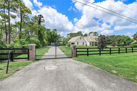 A home in Loxahatchee