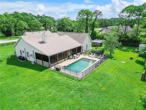 A home in Loxahatchee