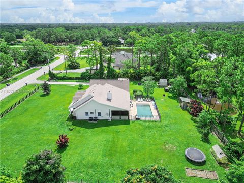 A home in Loxahatchee