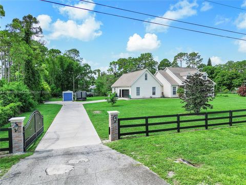 A home in Loxahatchee