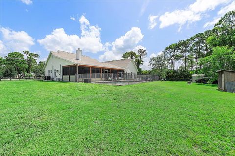 A home in Loxahatchee