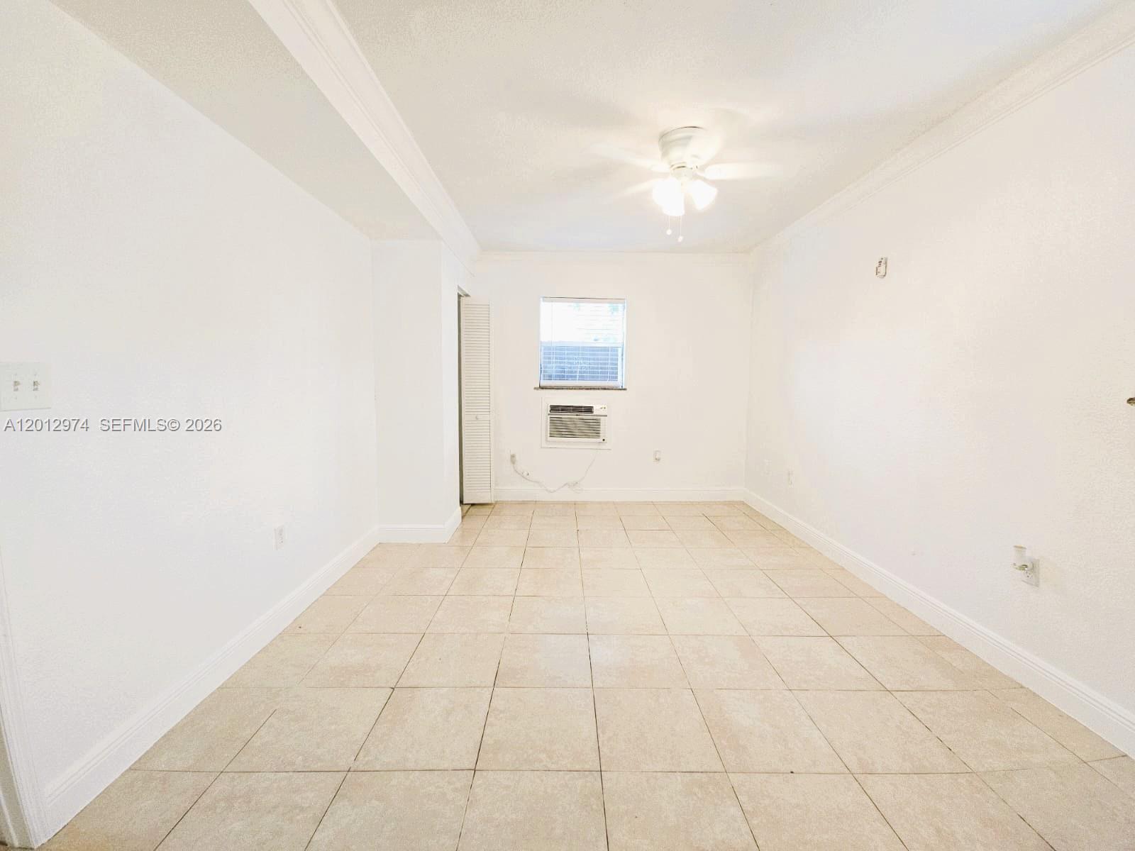 LAWRENCE ESTATE LAND CO - Residential Lease