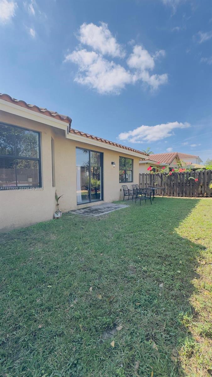 FONTAINEBLEAU WEST NORTH - Residential