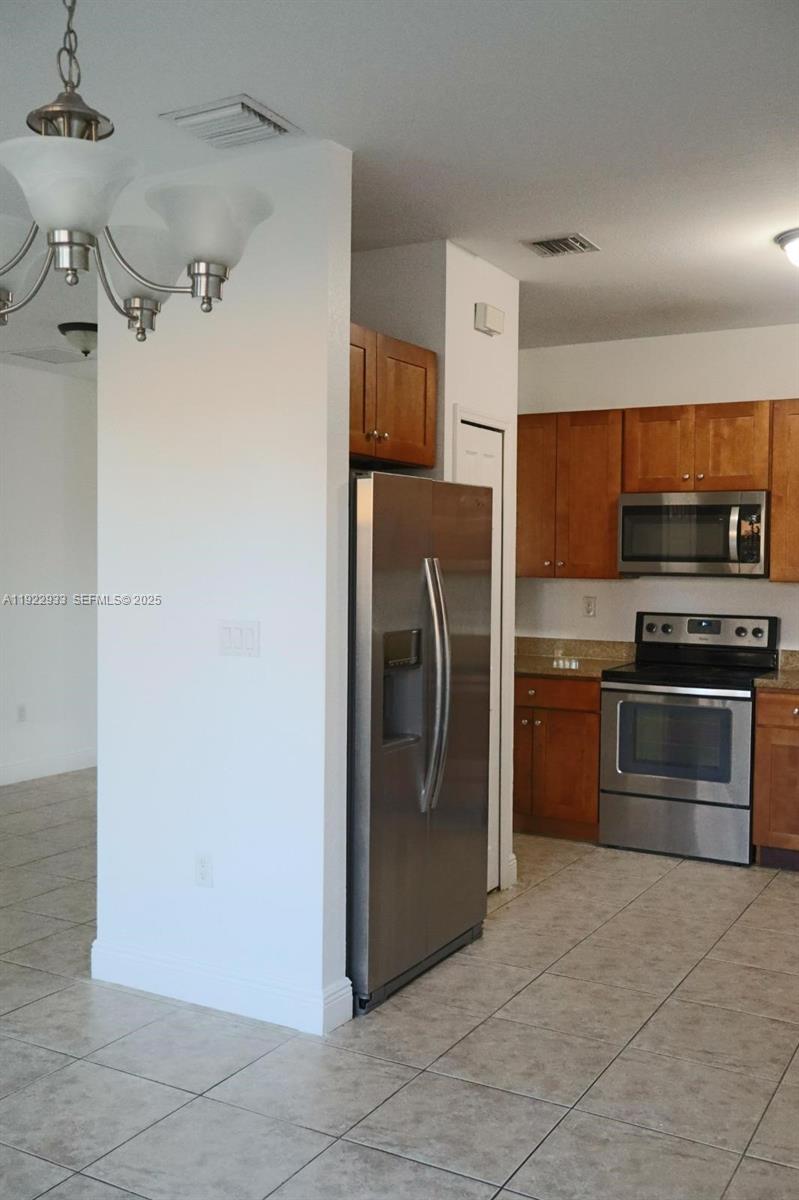 FONTAINEBLEAU WEST NORTH - Residential