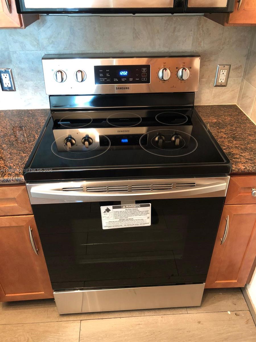 2000 N Bayshore Dr 506