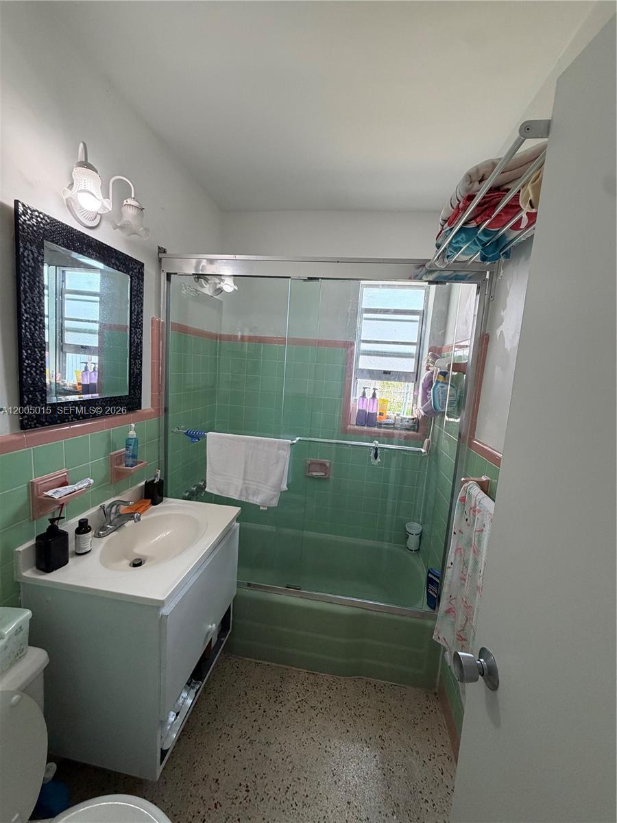 SILVER BLUFF GARDENS - Residential