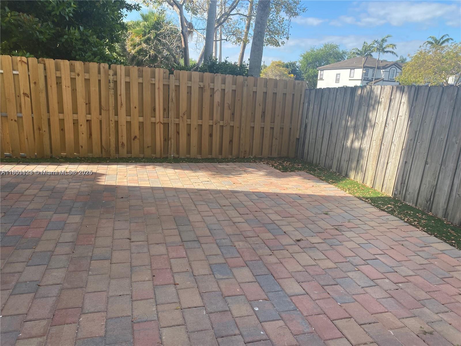 7670 NW 113th Path 7670