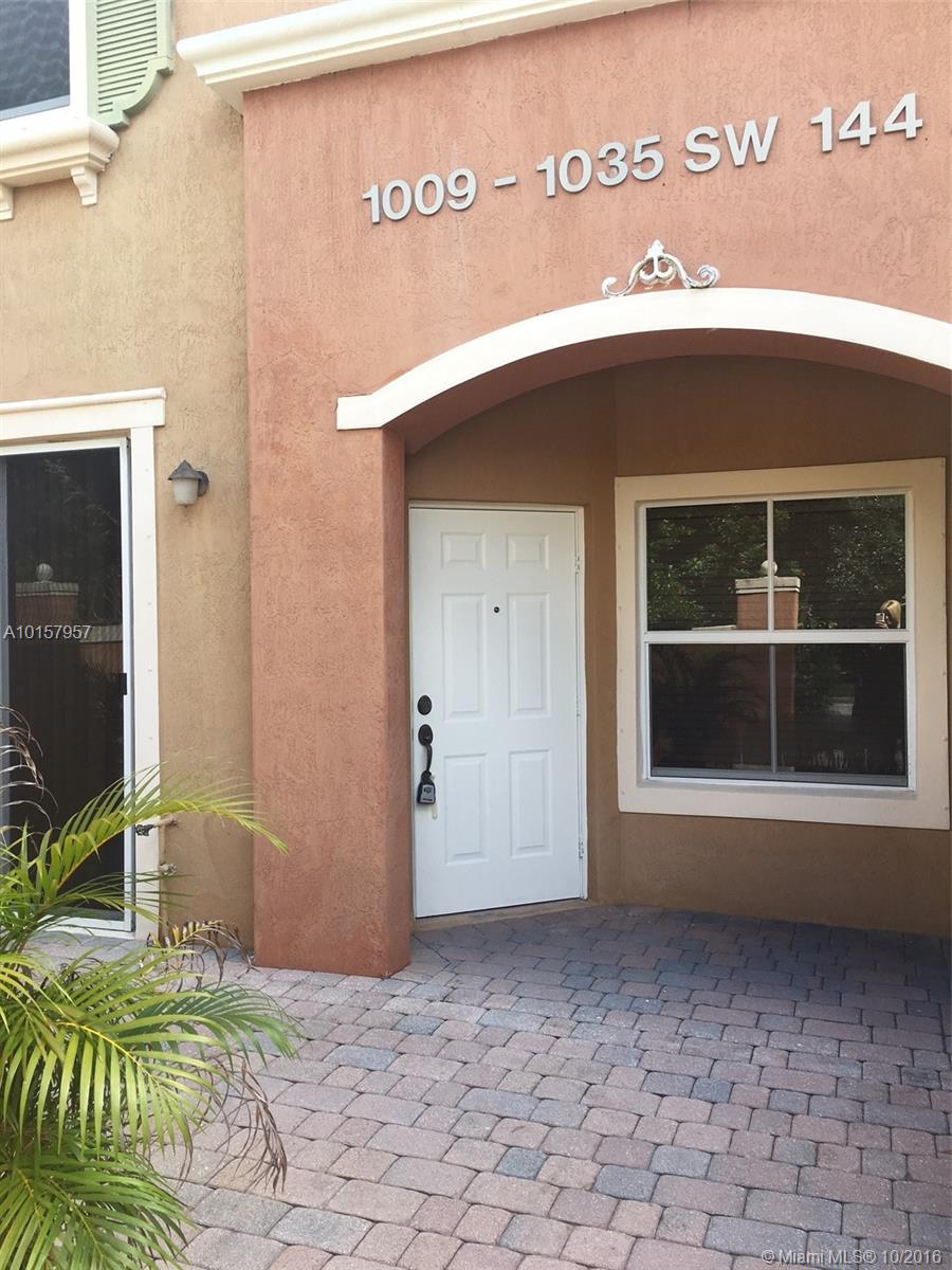 PEMBROKE CAY - Residential Lease