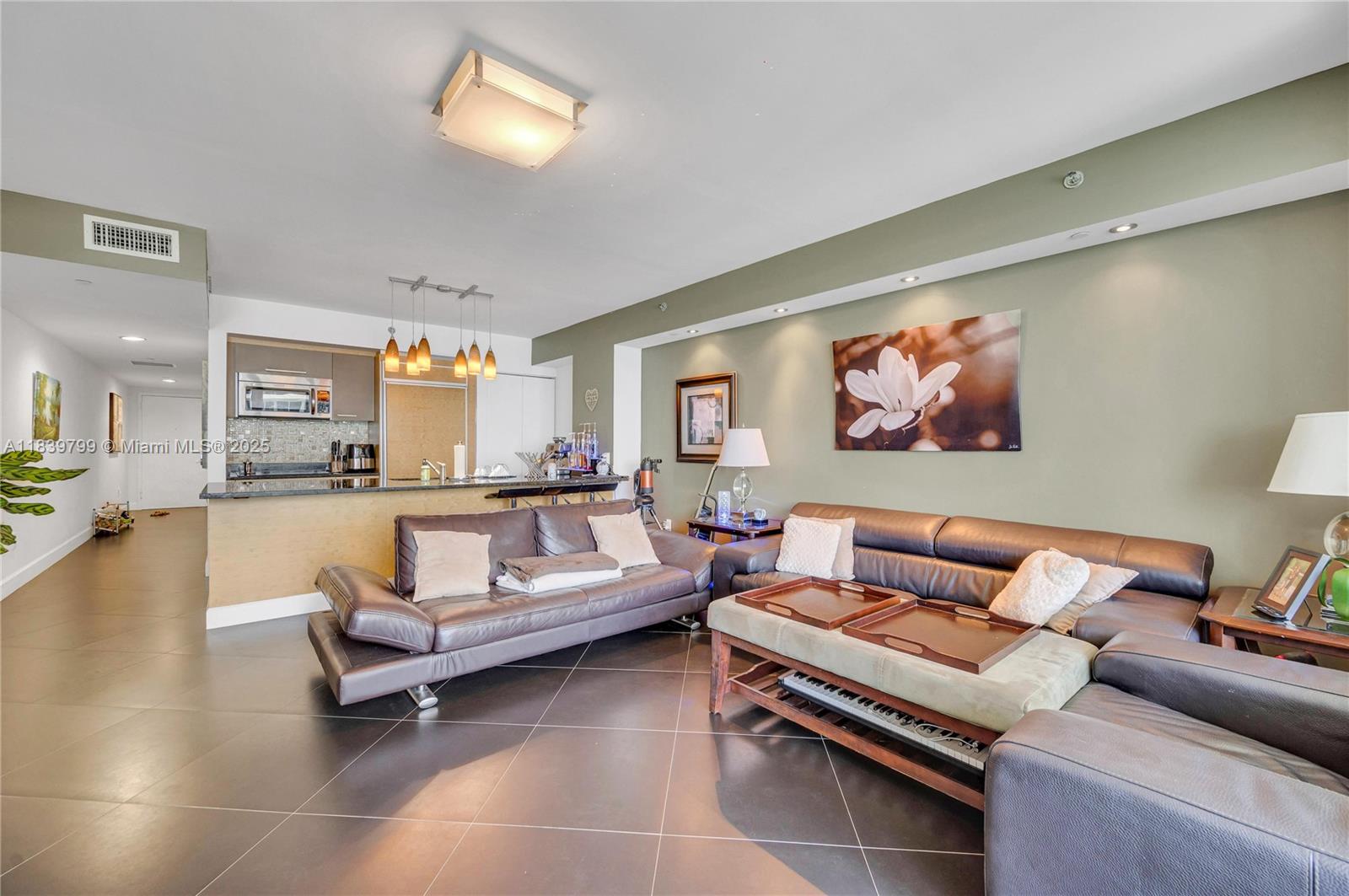 BEACH CLUB TWO CONDO - Residential Lease