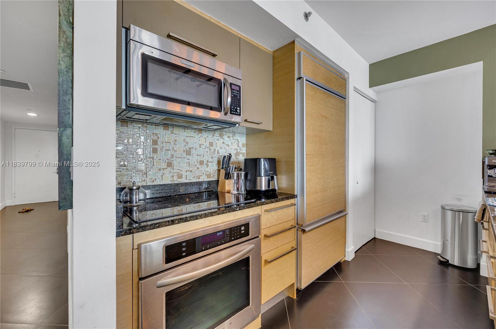 BEACH CLUB TWO CONDO - Residential Lease