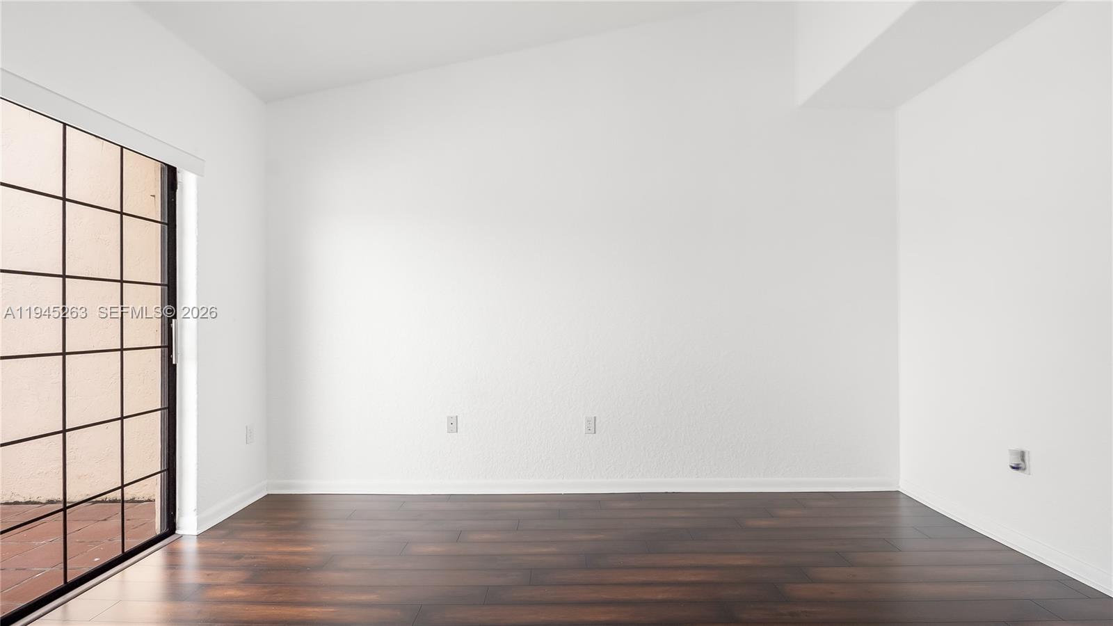 LAKEVIEW TWHS AT CALIF CL - Residential