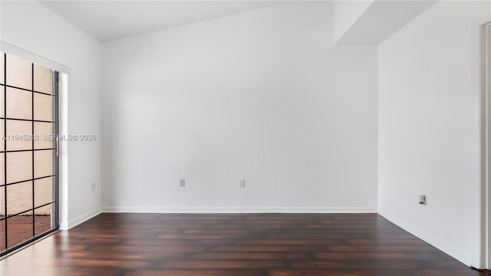 LAKEVIEW TWHS AT CALIF CL - Residential