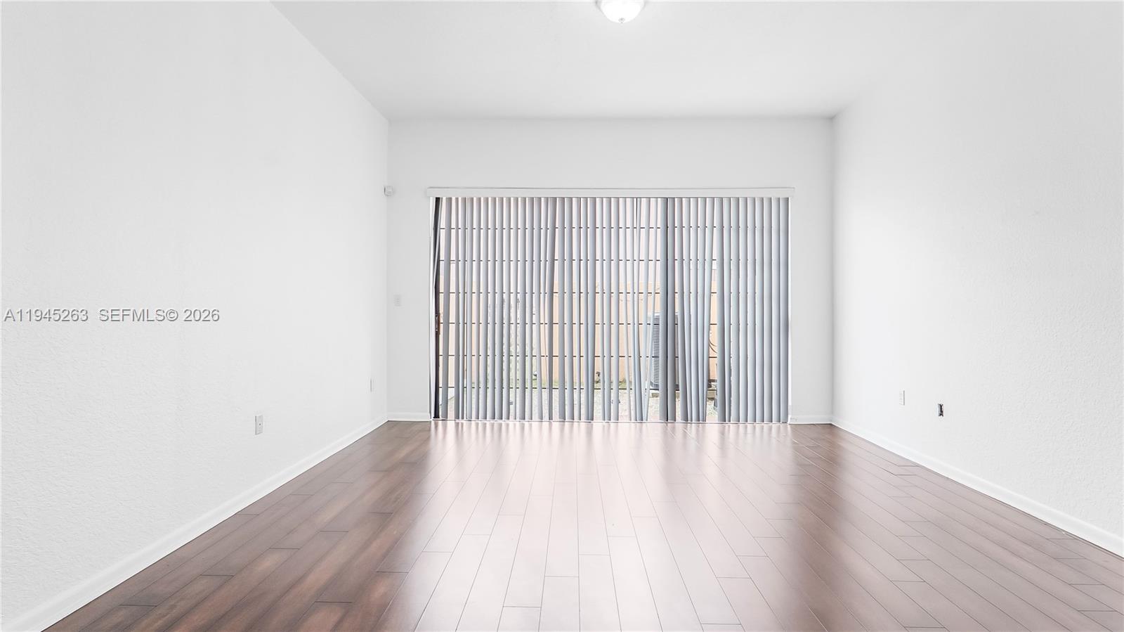 LAKEVIEW TWHS AT CALIF CL - Residential